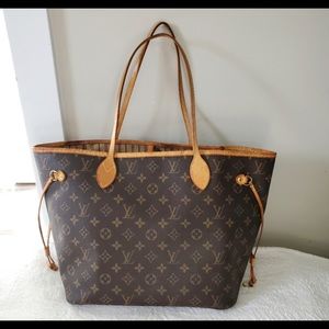 Louis Vuitton Neverfull MM monogram canvas tote shoulder bag